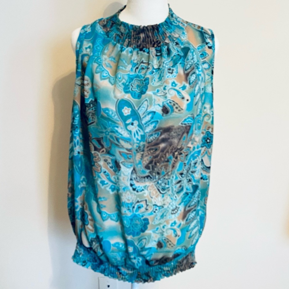 Agora Top - Size Medium